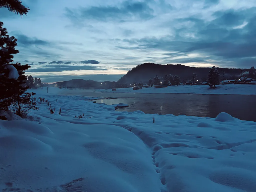 Гостевой дом У Беспаловых с видом на реку Бия