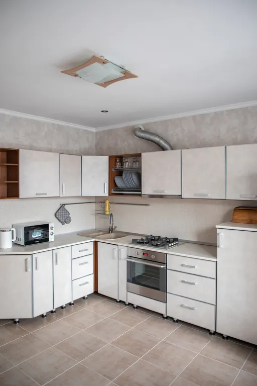 Уютная квартира в элитном районе с видом на озеро в парке имени Кирова