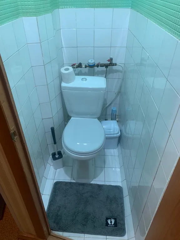 Свободна! Двухкомнатная квартира для спокойного отдыха в центре города