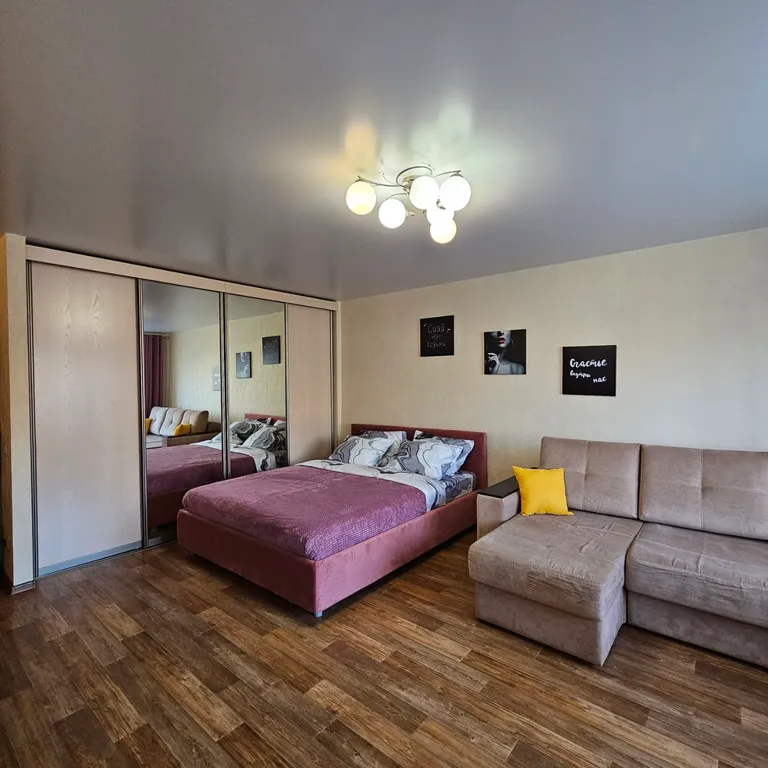 Уютная квартира в Кировском районе