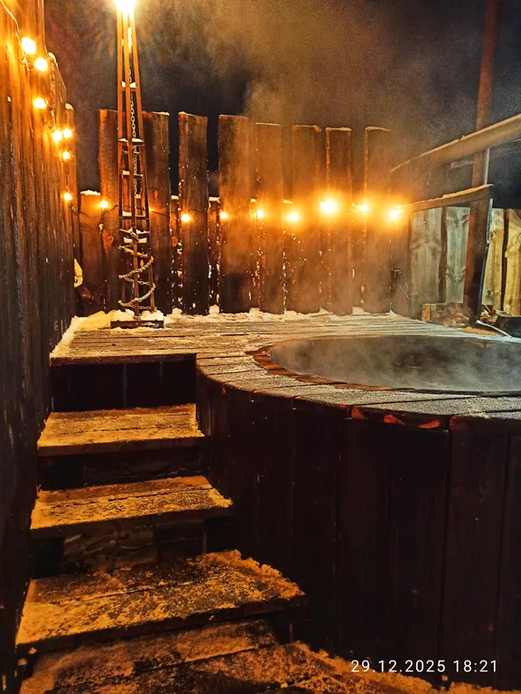 Коттедж Домик с характером — Белоозёрский