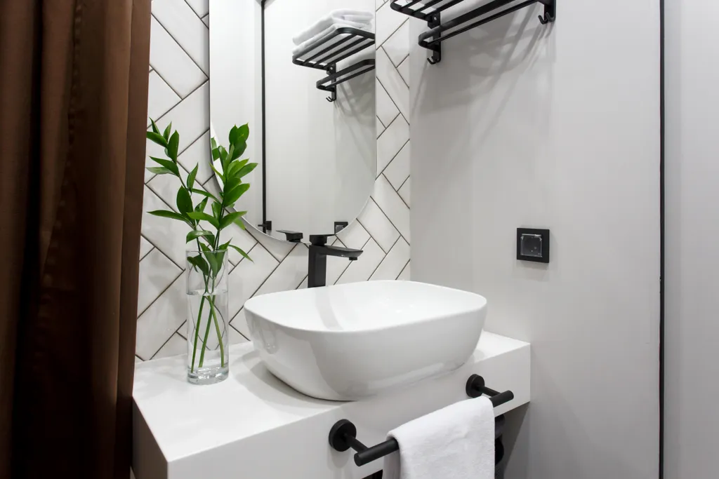 Relax view c залипательным ночным видом у легендарного ледокола ангара