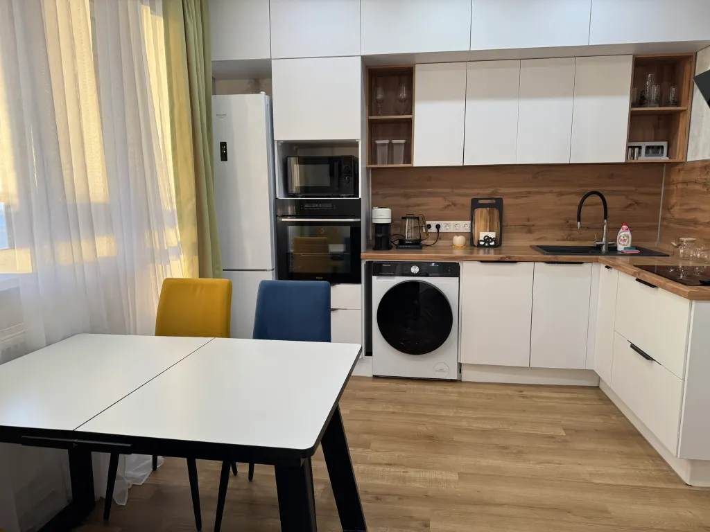 Просторная видовая квартира в ЖК Возрождение