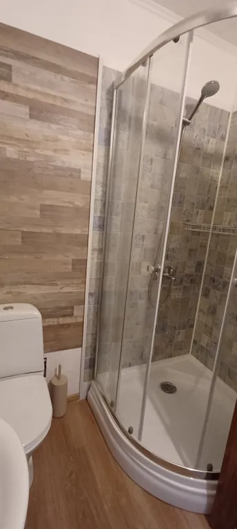 Комната с верандой в доме Остановка Море с видом на море и лес