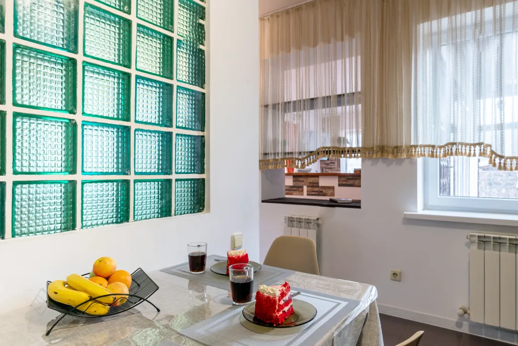 Просторный дом с верандой