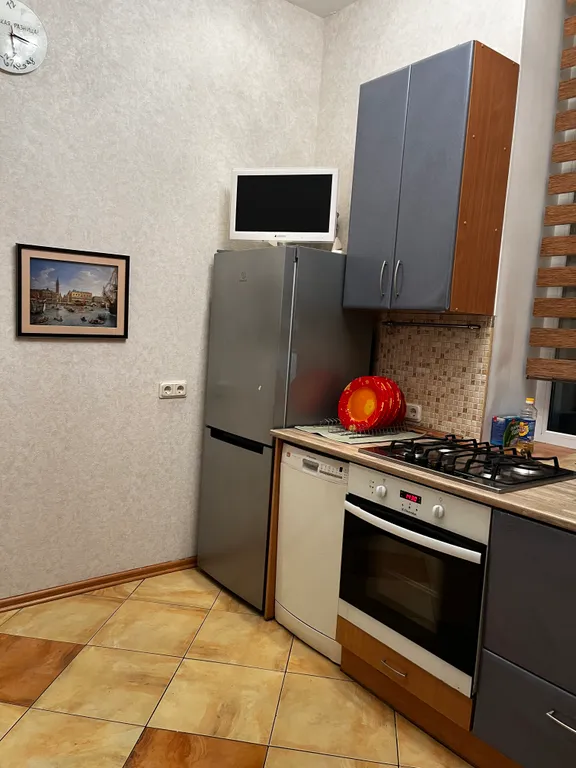 Квартира Трехкомнатные апартаменты Люкс — Колпино