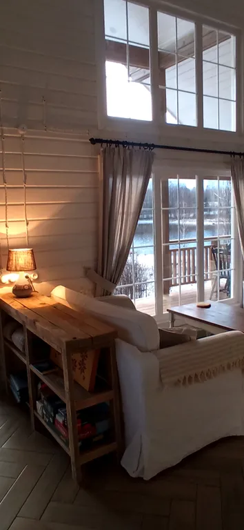 Дом с сауной на берегу реки