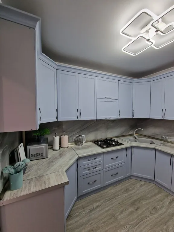 Кваритира на Весенней с очками виртуальной реальности