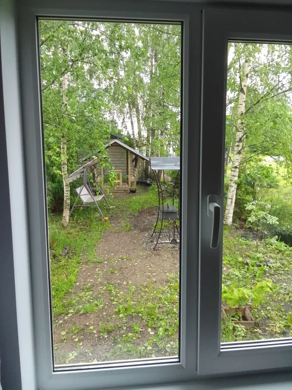 Дом "Карельская береза" недалеко от центра города.