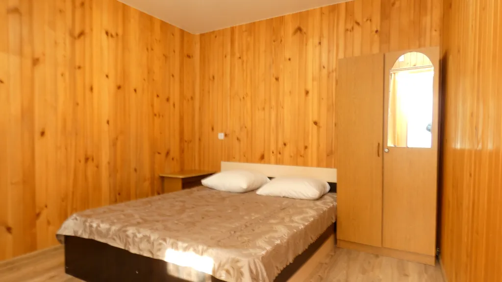 Уютная 2-комнатная квартира в центре поселка с развитой инфраструктурой