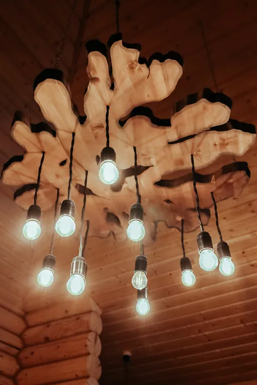 Дом на берегу озера