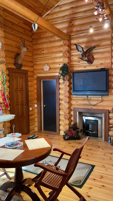 Дом бревенчатый