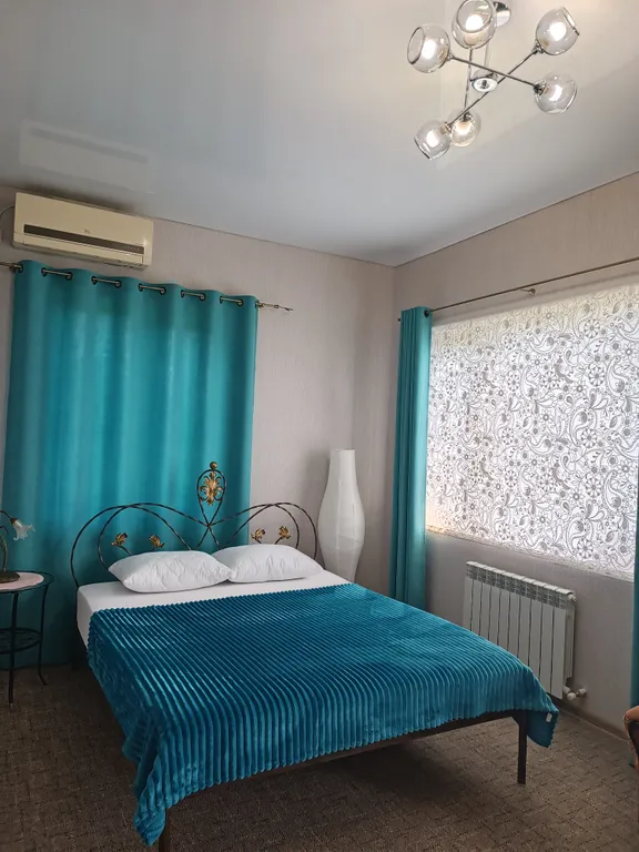 Дом - вилла - коттедж 5 спален
На территории бассейн