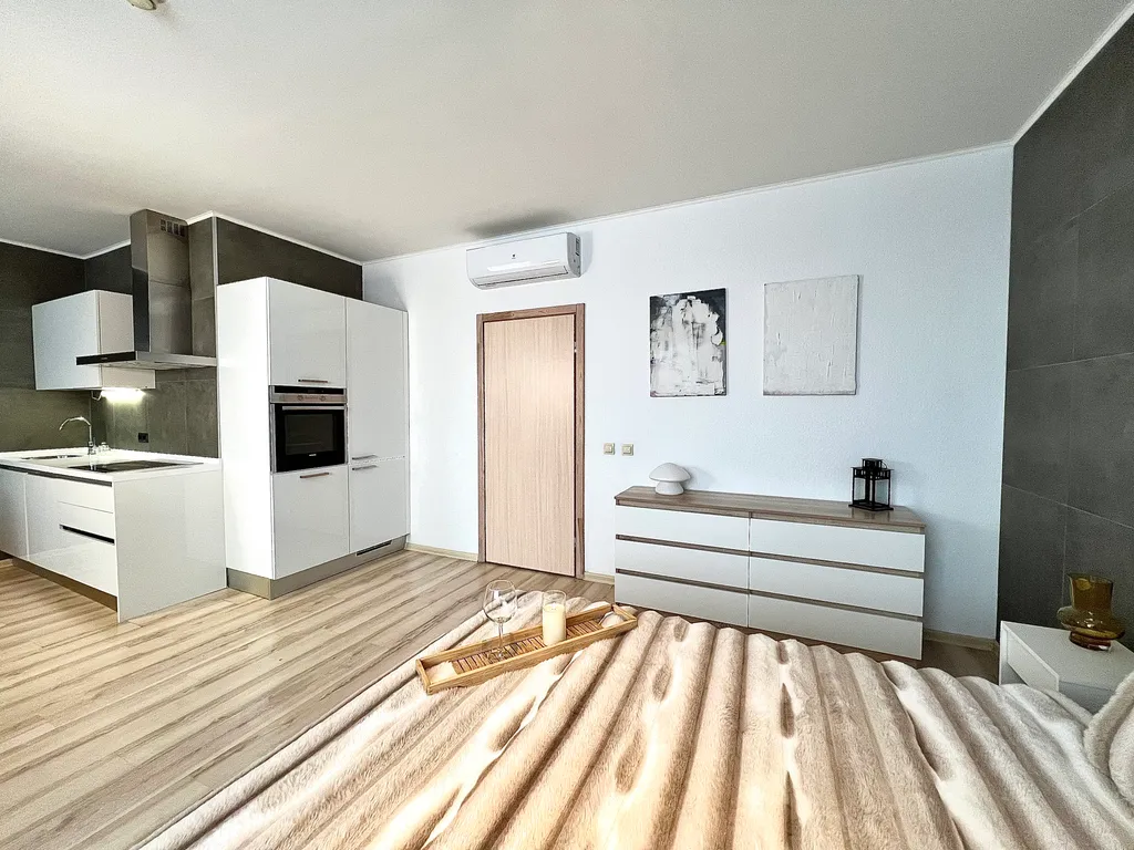 Квартира Квартира Просторная студия с кондиционером 14 этаж над УГМК-Арена / Гринвич — Екатеринбург