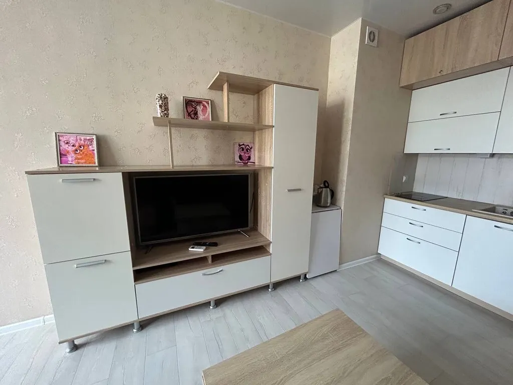 Уютнaя квартирa-cтудия с видoм на море