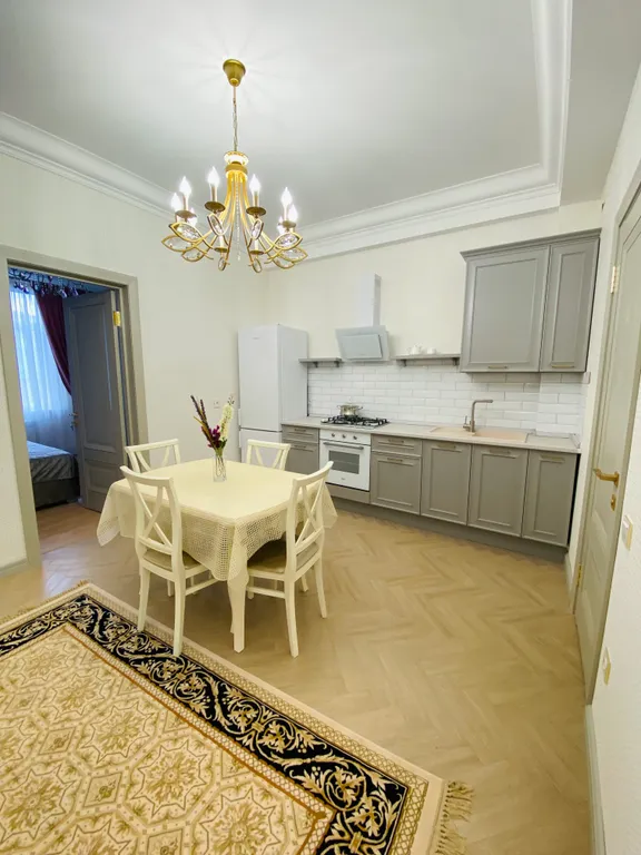 Стильные апартаменты у набережной