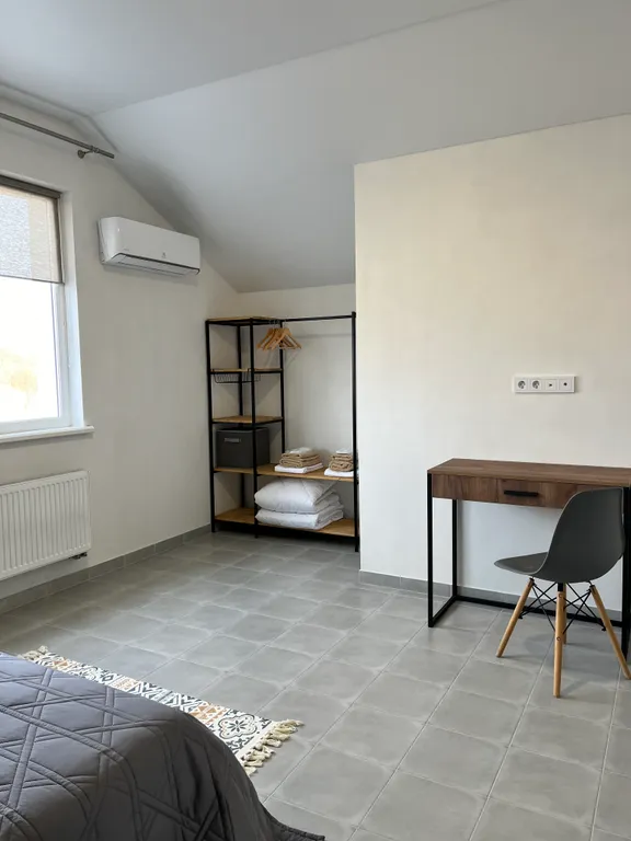 Уютный дом у моря с террасой, баней и теплым бассейном