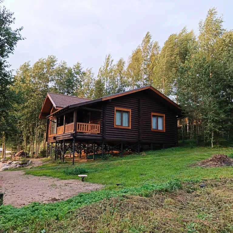 Дом на озере Александровское