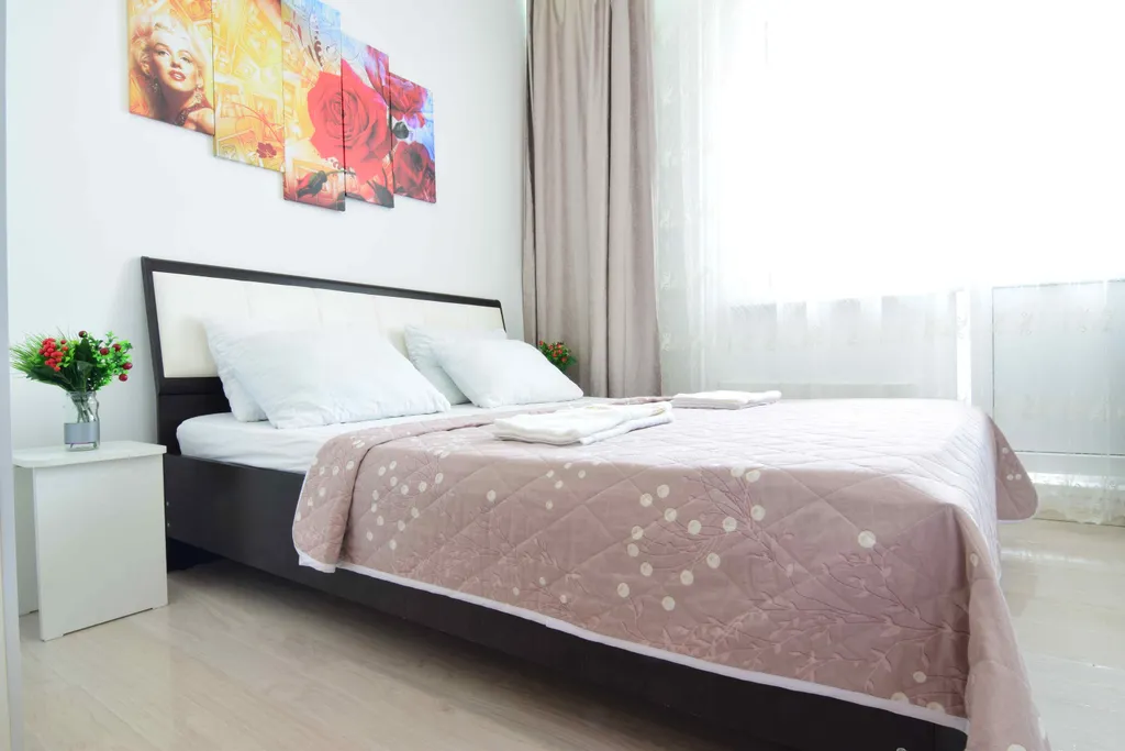 Квартира рядом с ТЦ Аура, вокзалом и аэропортом