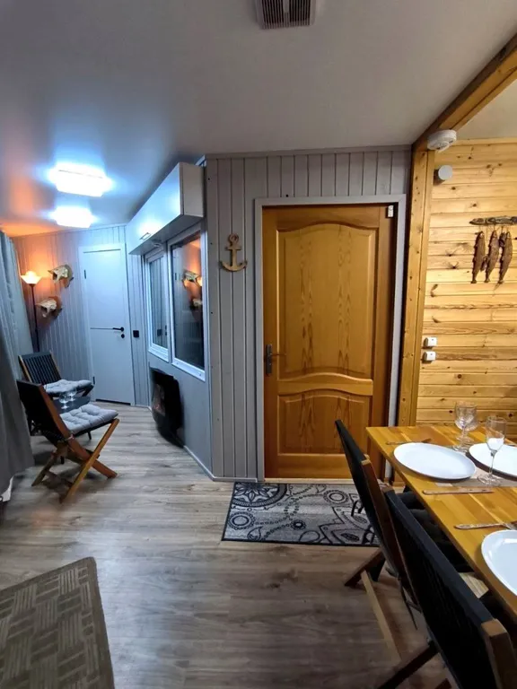 Коттедж Уютный домик рядом с заливом — Светлый