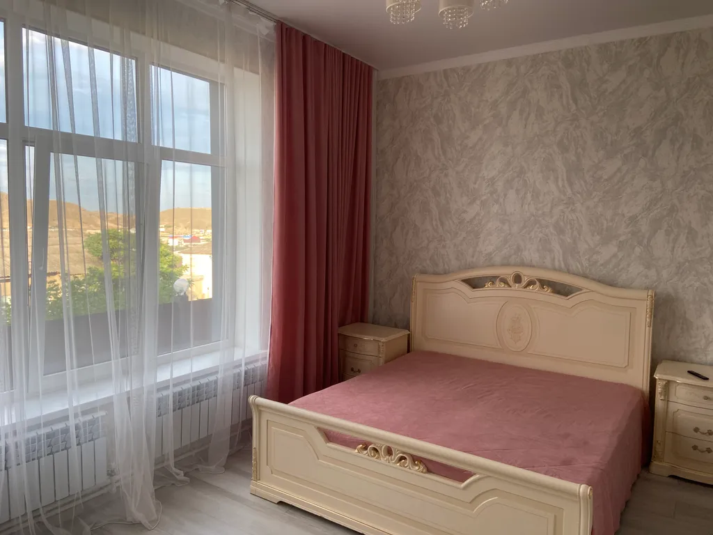 Дом под ключ без хозяев со своим двором