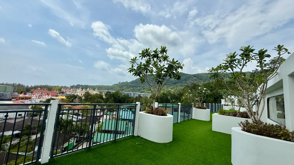 Релакс у моря с бассейном и спортзалом, рядом Камала пляж