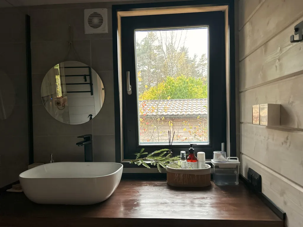 Коттедж Коттедж у озера с камином Сосновый Дом — Орехово