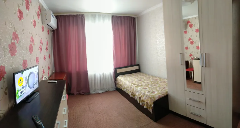 Квартира Демократичная цена, центр — аренда посуточно в Сальск