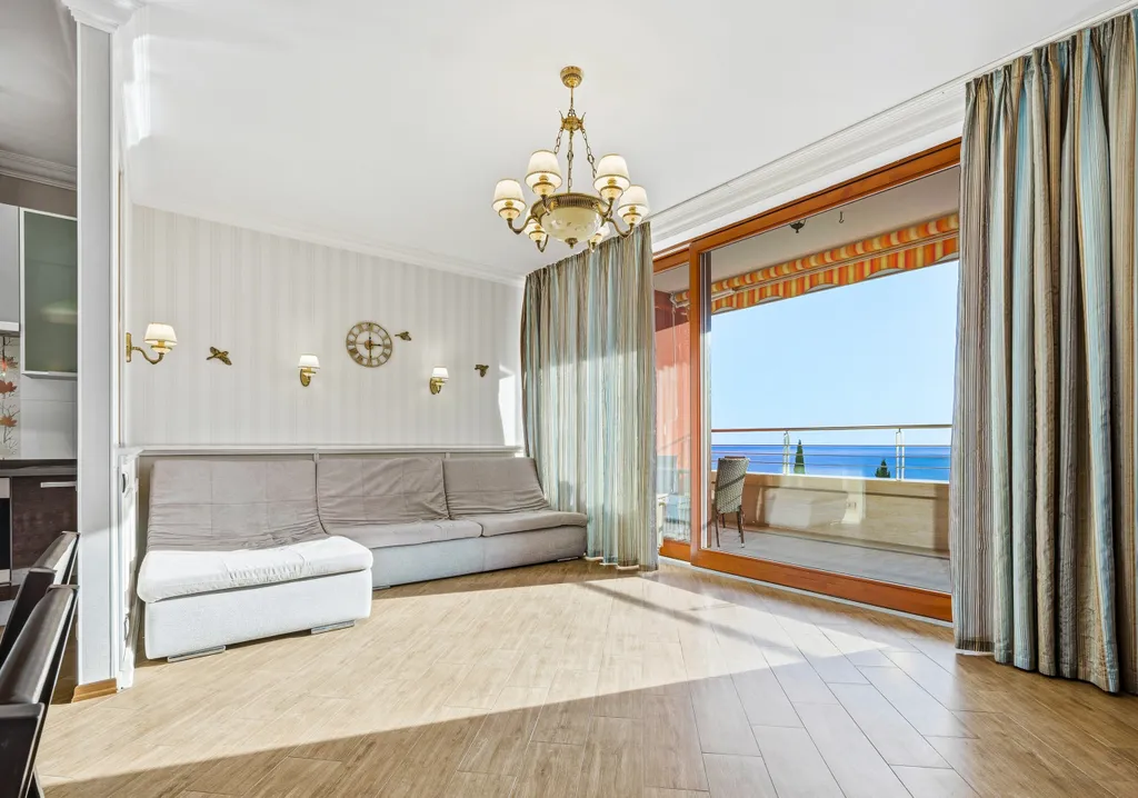 2-х комнатная современная квартира № 68 с видом на море