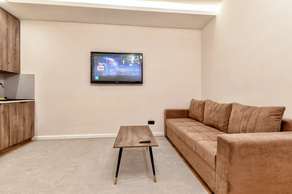 Элитные апартаменты с панорамным видом из окна в самом центре столицы