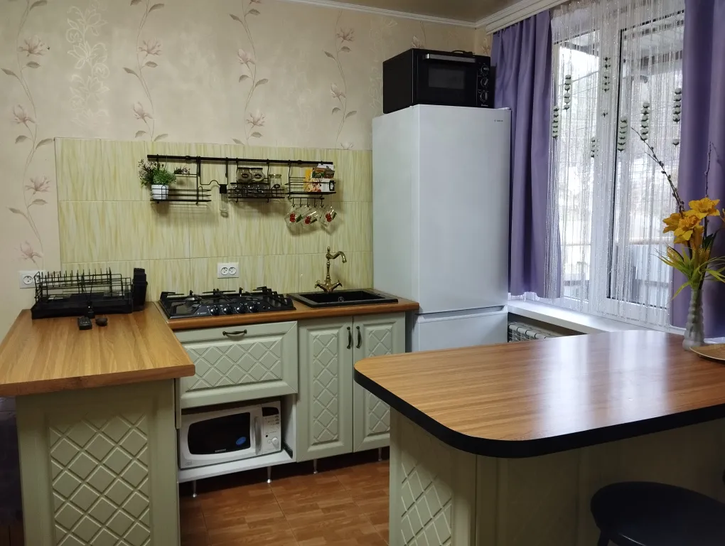 Дом у подножия горы Медовая