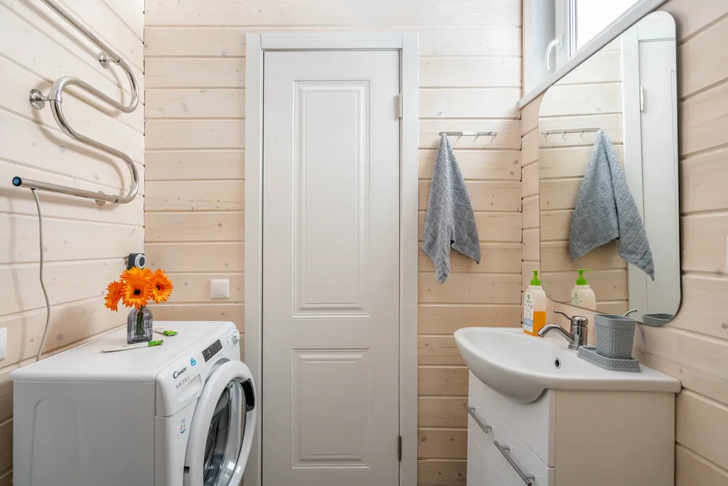 Коттедж Уютный просторный дом у лесного озера — Ларионово