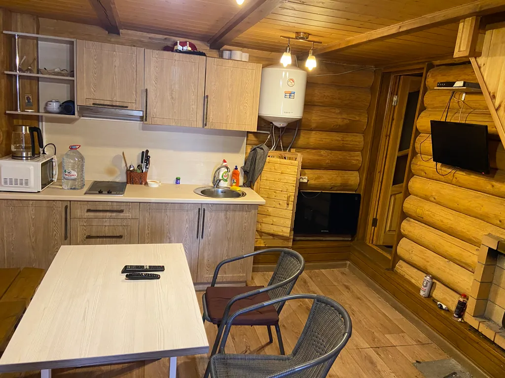 Дом на берегу водохранилища