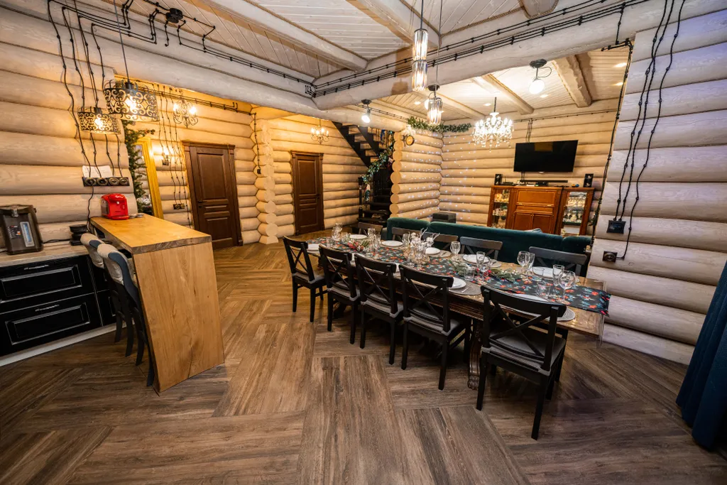 Загородный дом в окружении леса Grovehause