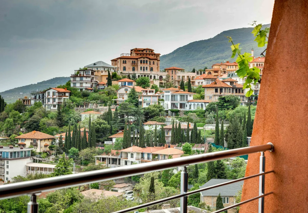 3-комнатная квартира с видом на море