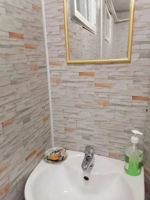 Уютная квартира в центре посёлка