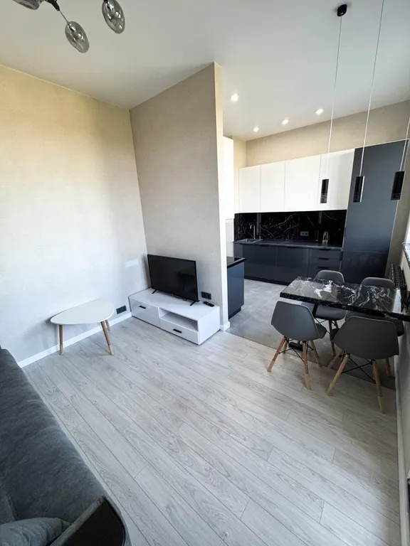 Просторная современная квартира для семьи