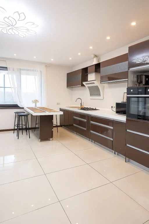 Дом на берегу пруда с камином, чаном и баней для большой компании