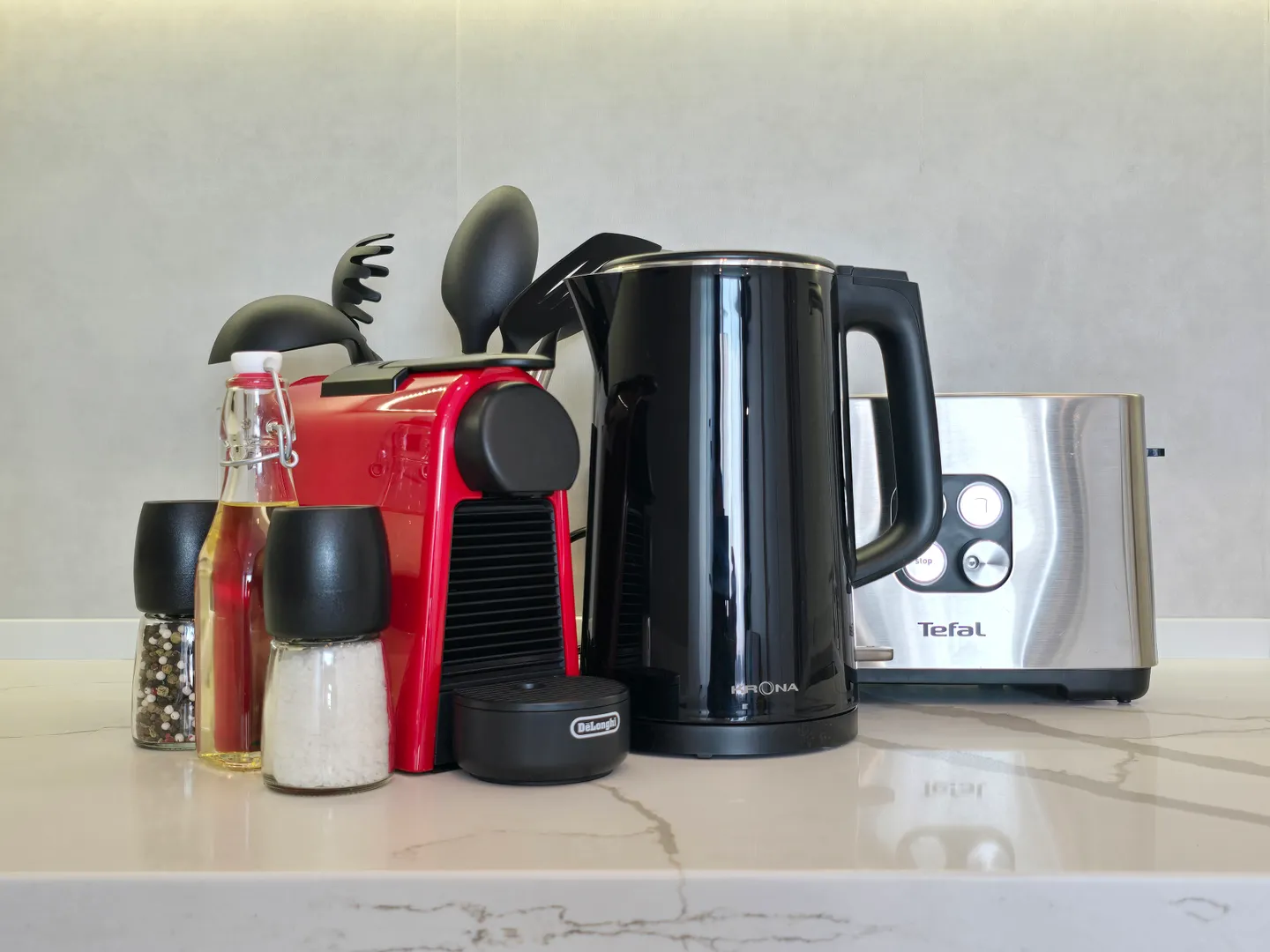 Капсульная кофемашина Nespresso, тостер с ненагревающимся корпусом, соль, перец и масло всегда в распоряжении гостей