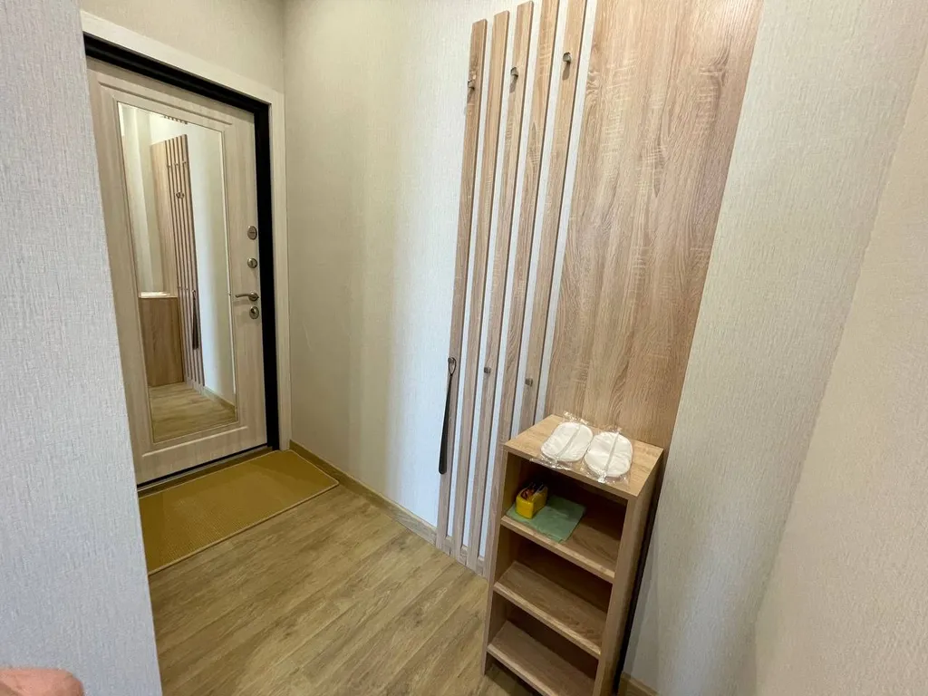 "В Гости!" на Запорожской 69  (1к студия №2 рядом с БЦ "Сити")