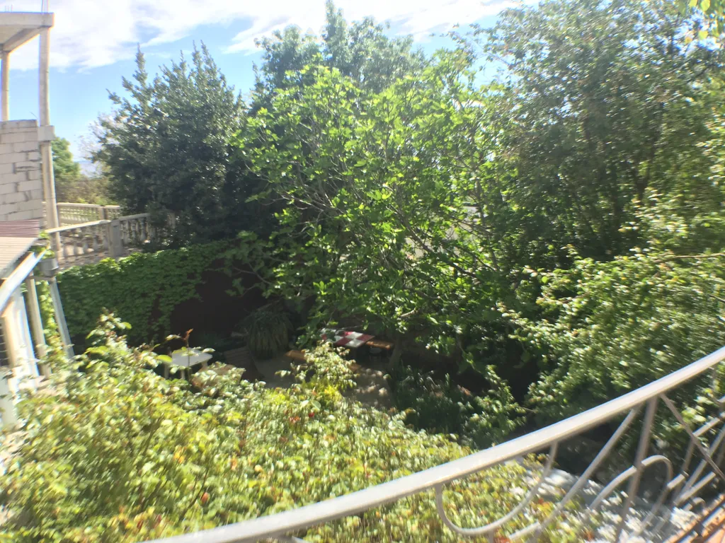 Просторный и уютный семейный номер с лоджией у моря