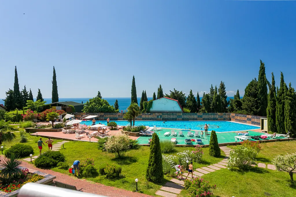 Апартамент с видом на бассейн