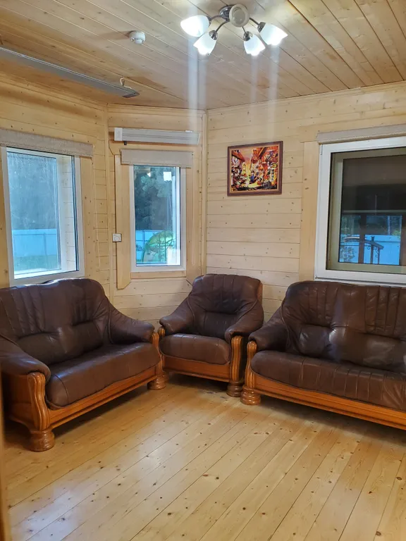 Загородный коттедж у леса