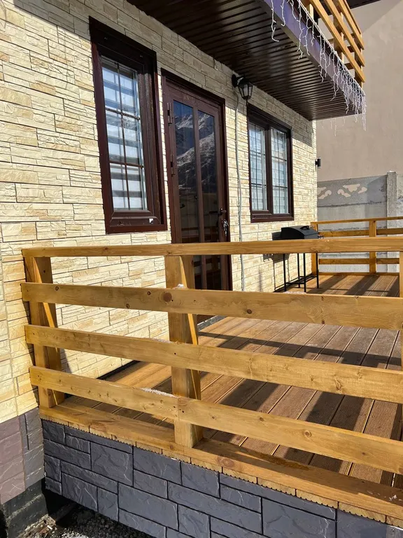 Коттедж-гостевой дом для большой компании