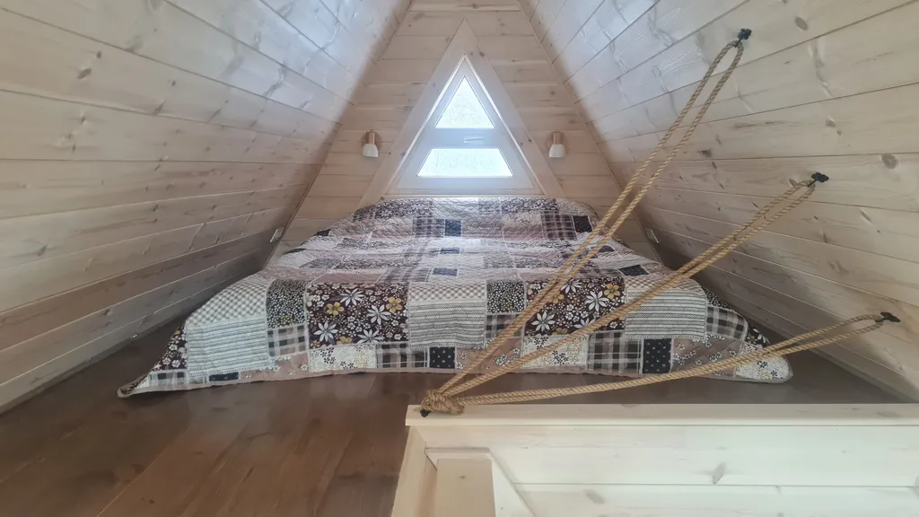 Домик в лесу Волчье логово