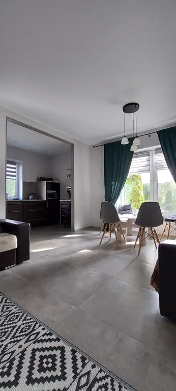 Уютный дом в черте города для комфортного отдыха в лесной местности