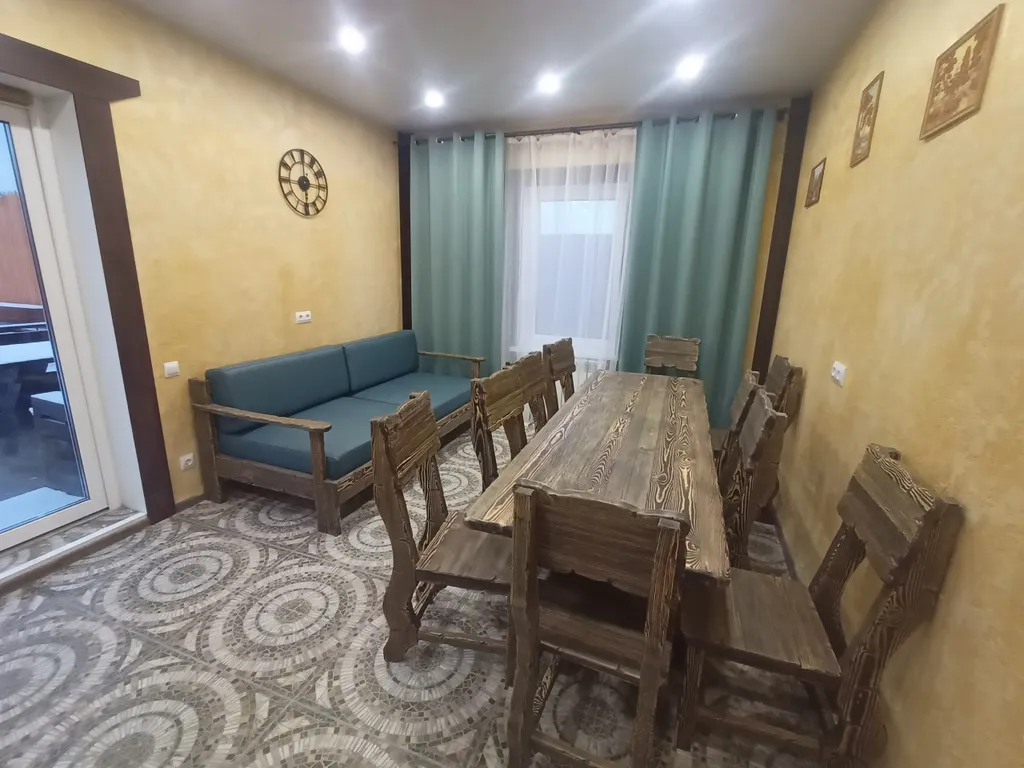 Дом Золотой