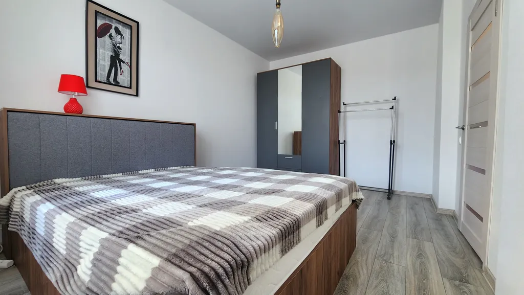 Евродвушка с видом на бассеин