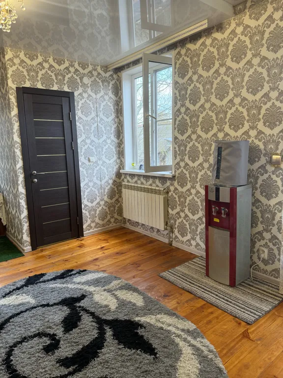 Большой и уютный дом в городе