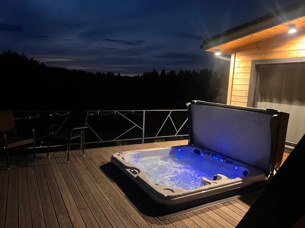 Шале у озера